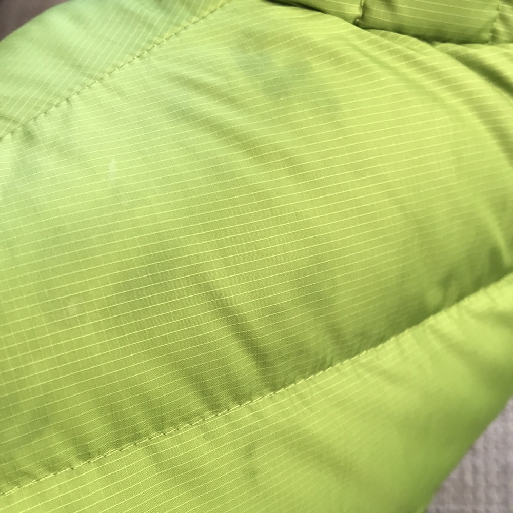 Patagonia Hi Loft Puffer Vest (kids' size S) - Picture 9 of 12